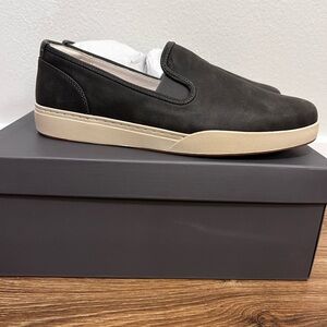 Abeo Black Slip-On Women's Sneakers